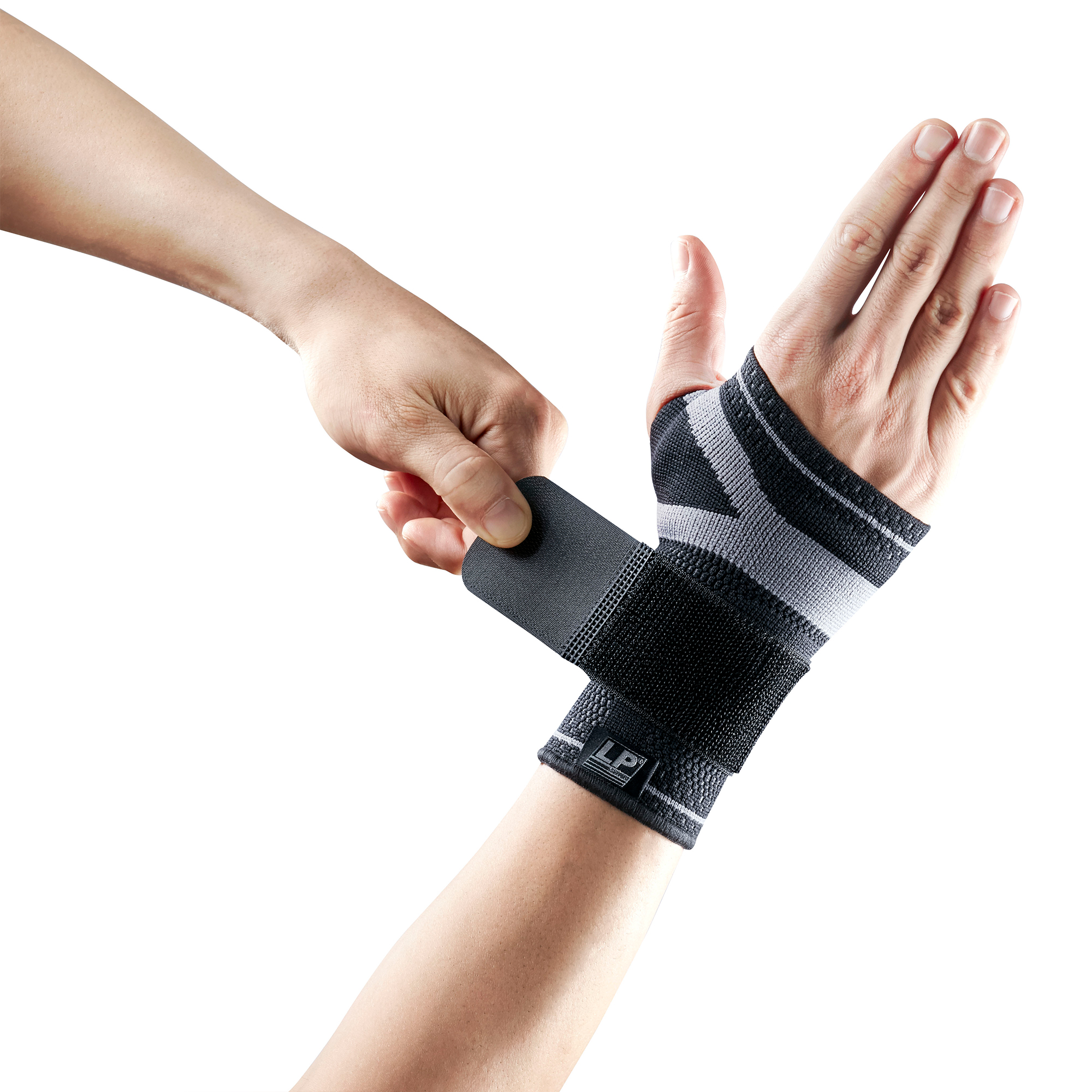 Băng Cổ Tay Hỗ Trợ Lực Nén Và Tăng Sức Nắm X-TREMUS 130XT - LP Support chi tiết 3 - WOWSPORTS