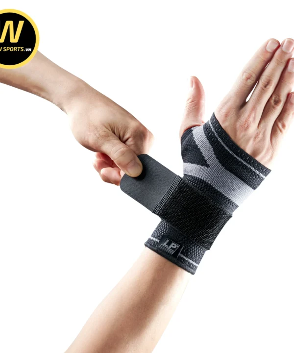 Băng Cổ Tay Hỗ Trợ Lực Nén Và Tăng Sức Nắm X-TREMUS 130XT - LP Support chính hãng góc chụp 3 – WOWSPORTS.VN